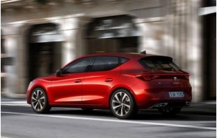 Mats Seat Leon MK4 (2020-present) logo Hybrid