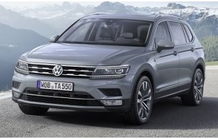 Floor mats Volkswagen Tiguan Allspace (2018 - 2023) logo Hybrid