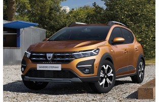 Mats Dacia Sandero Stepway (2021-present) logo Hybrid