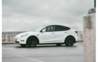 Matten 3D-gemaakt van Premium rubber voor een Tesla Model En crossover (2020 - )