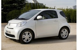 Vloermatten Toyota IQ logo Hybride